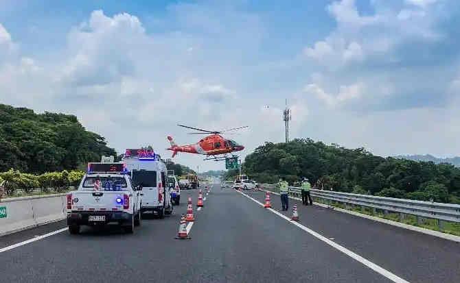 安新高速公路汽车救援案例