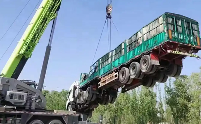 安新道路脱困救援案例